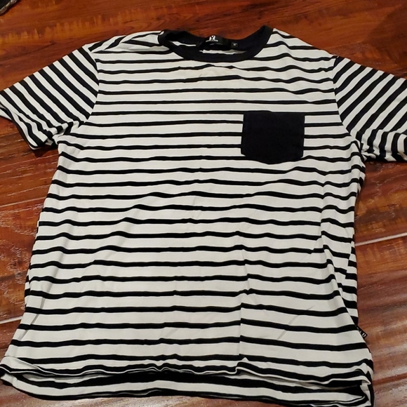 Yoshion T-shirt - Picture 3 of 3